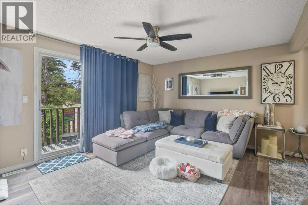 4639 48 Street Property Photo 28