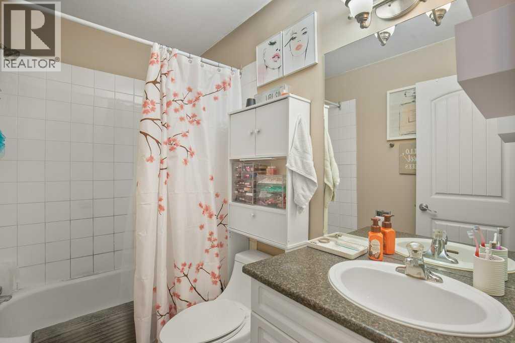 4639 48 Street Property Photo 34