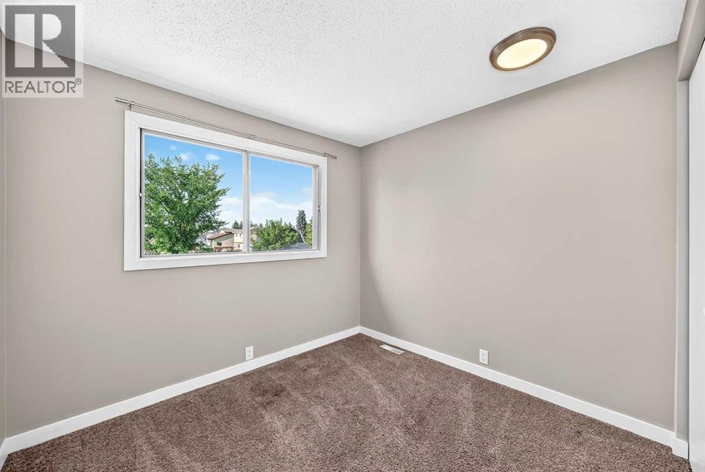96 Erin Woods Boulevard Se Property Photo 15
