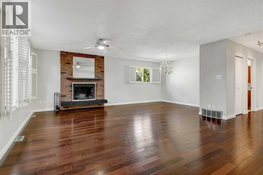 7205 Patterson Drive Property Photo 8