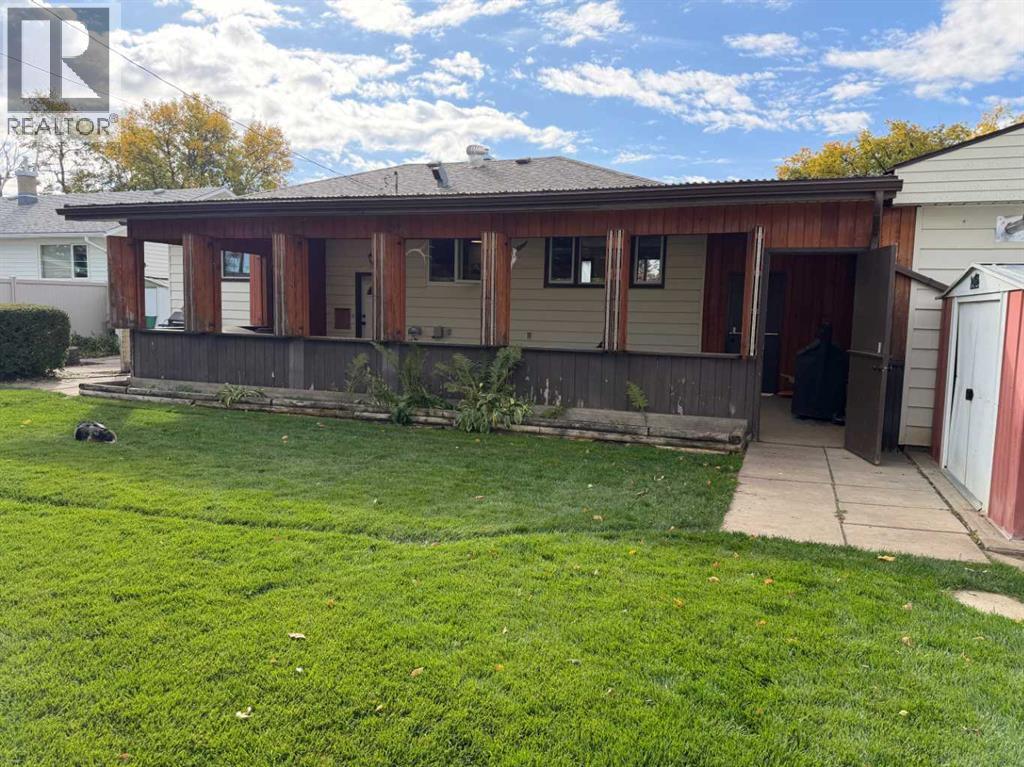 4925 56 Avenue Property Photo 43