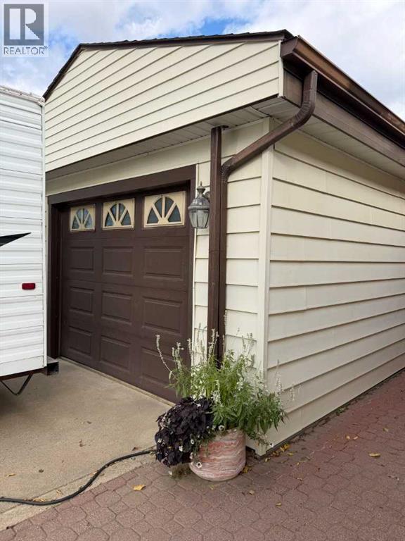 4925 56 Avenue Property Photo 50