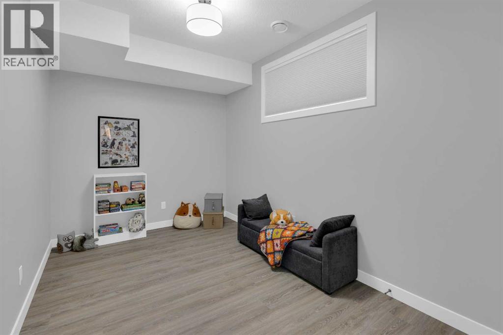 79 Vincent Crescent Property Photo 27
