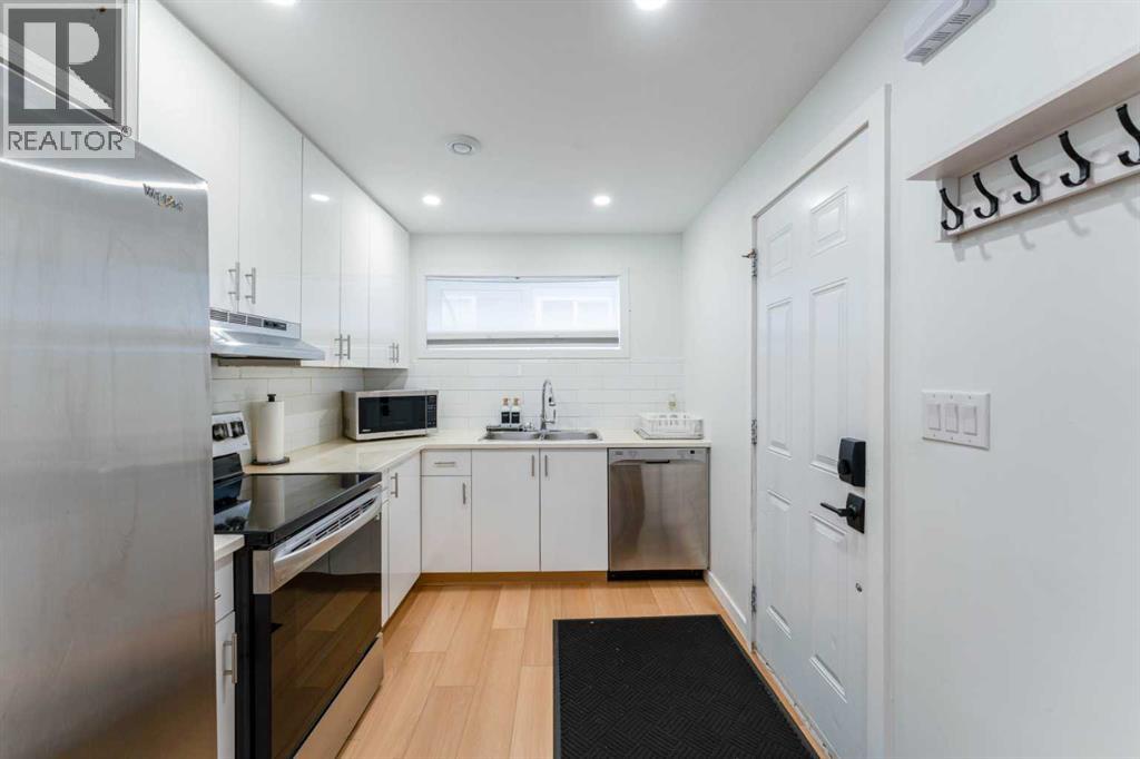 1135 Penrith Crescent Se Property Photo 26