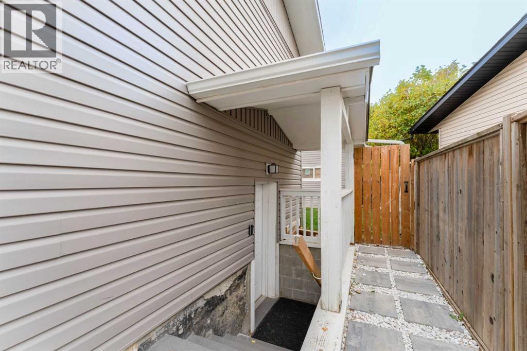 1135 Penrith Crescent Se Property Photo 27