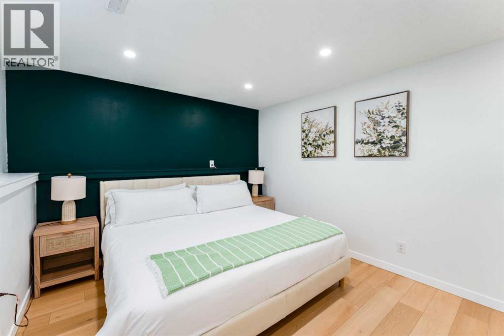 1135 Penrith Crescent Se Property Photo 36