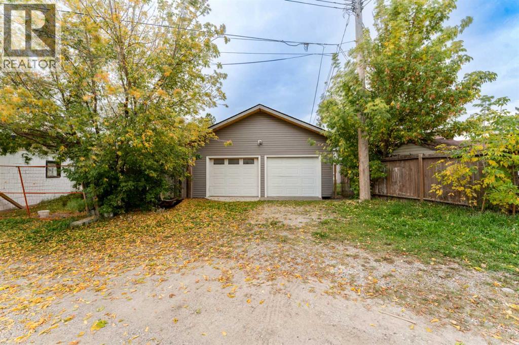 1135 Penrith Crescent Se Property Photo 47
