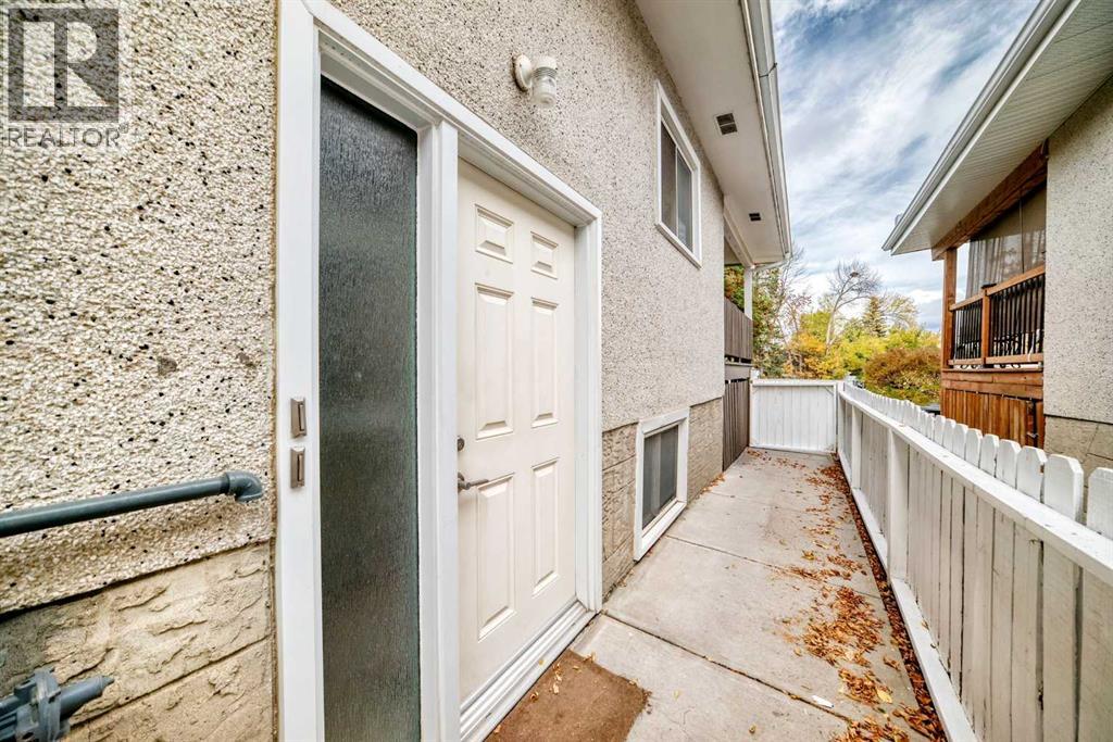 7409 37 Avenue Nw Property Photo 3