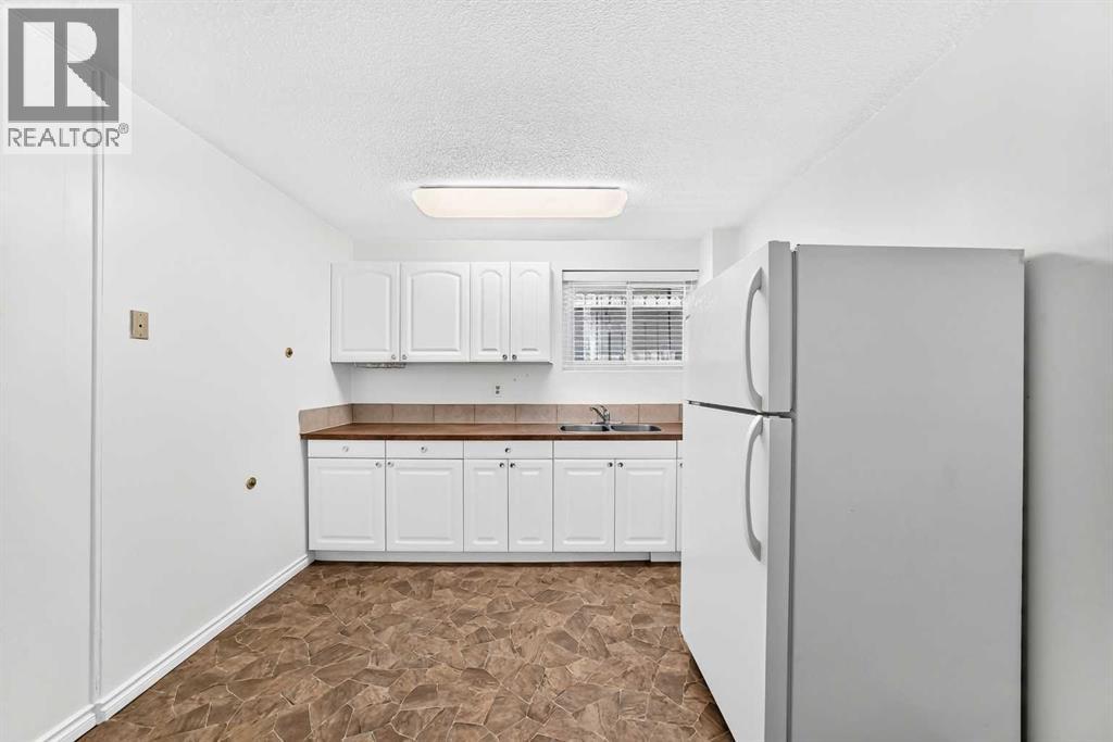 7409 37 Avenue Nw Property Photo 29