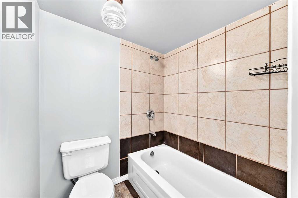 7409 37 Avenue Nw Property Photo 31