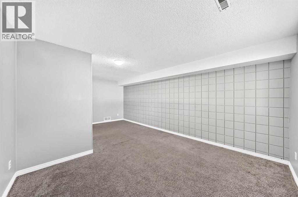 7409 37 Avenue Nw Property Photo 36