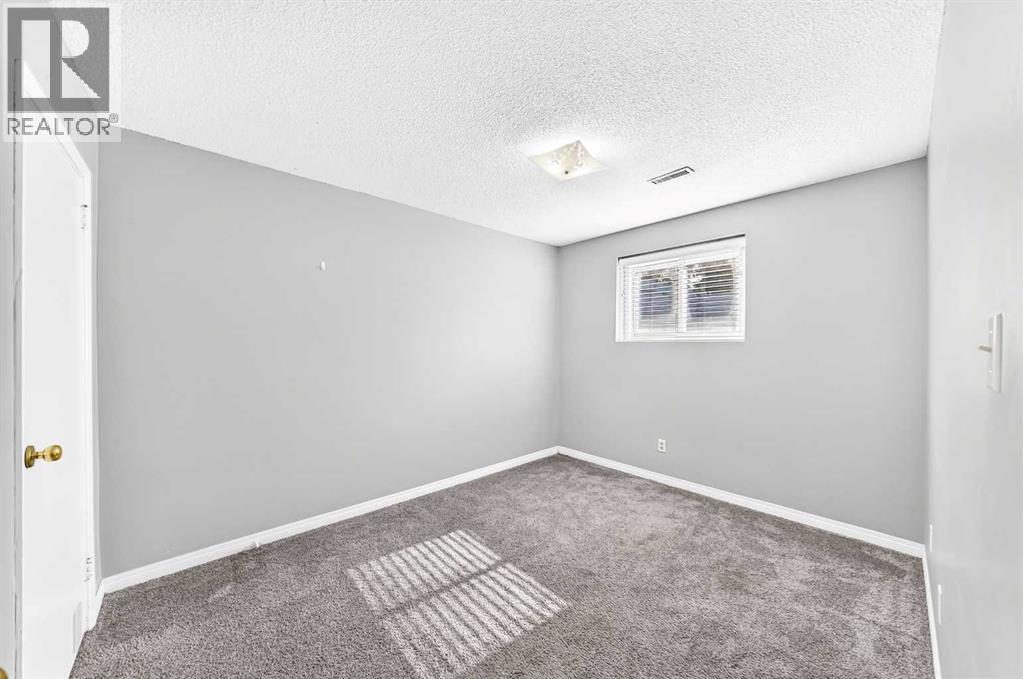 7409 37 Avenue Nw Property Photo 39