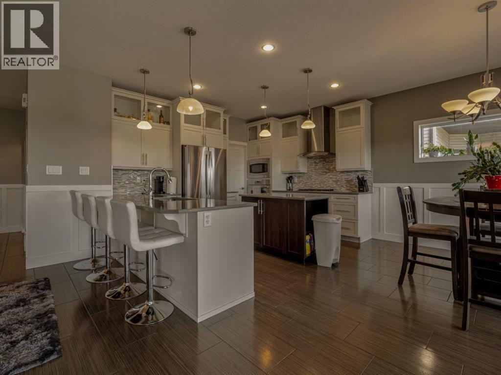1569 Coalbanks Boulevard W Property Photo 11
