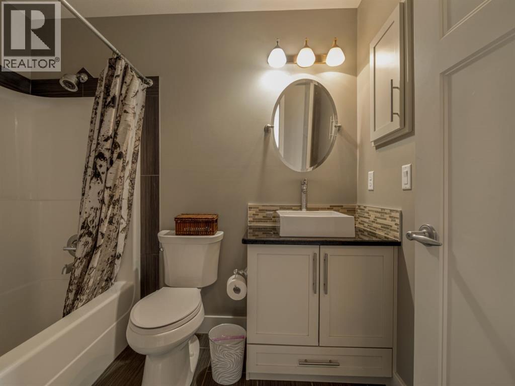 1569 Coalbanks Boulevard W Property Photo 26