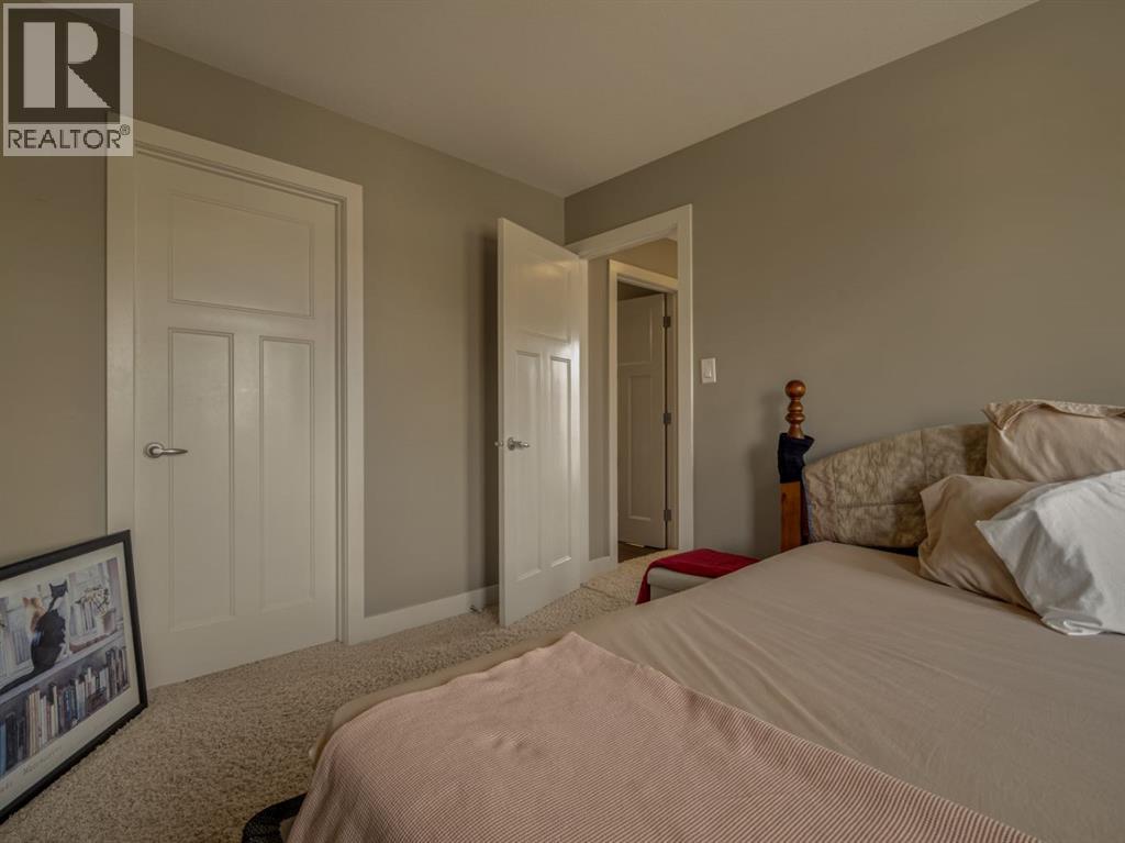 1569 Coalbanks Boulevard W Property Photo 29