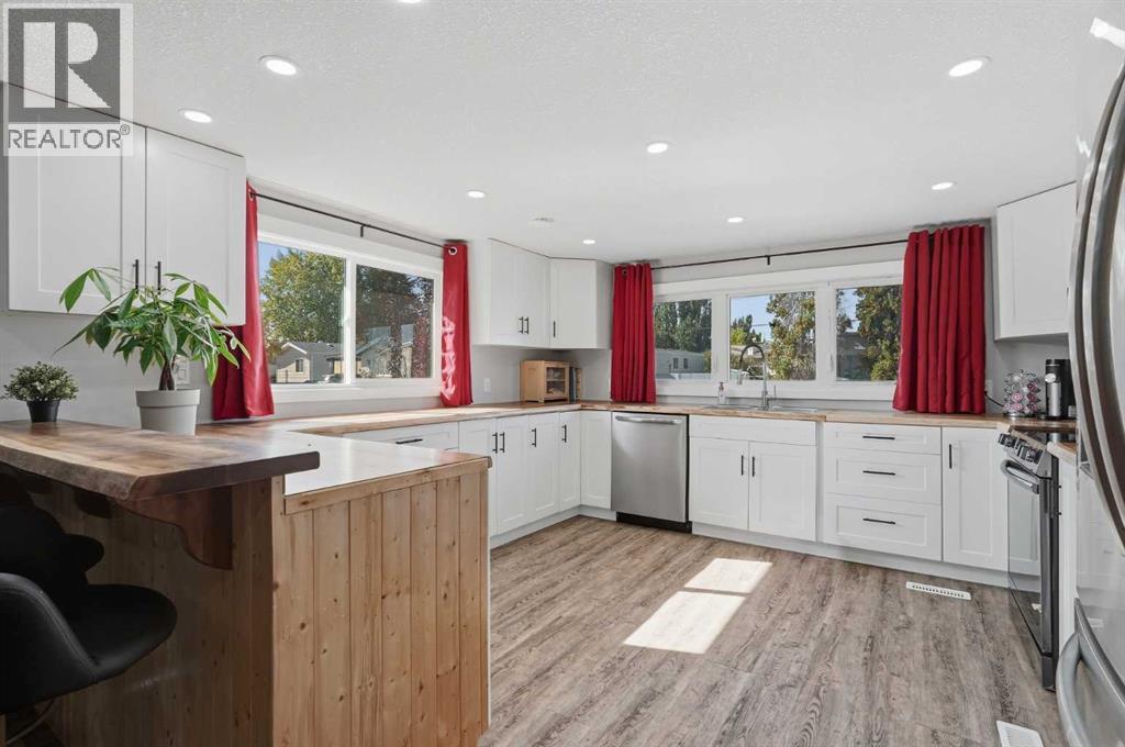 1410 43 Street South Property Photo 8