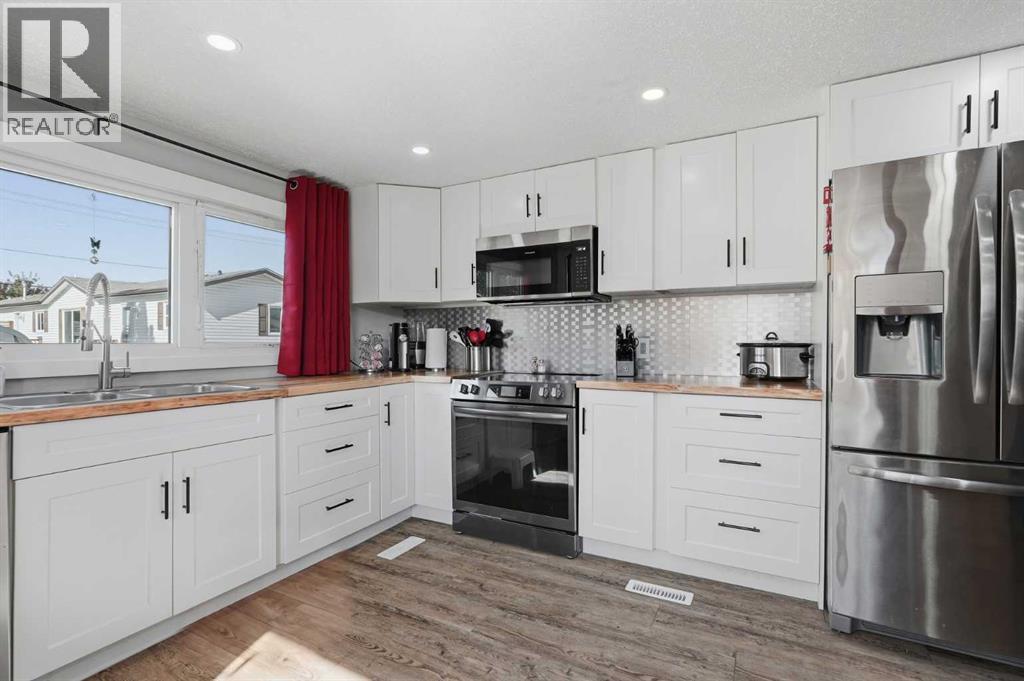 1410 43 Street South Property Photo 10