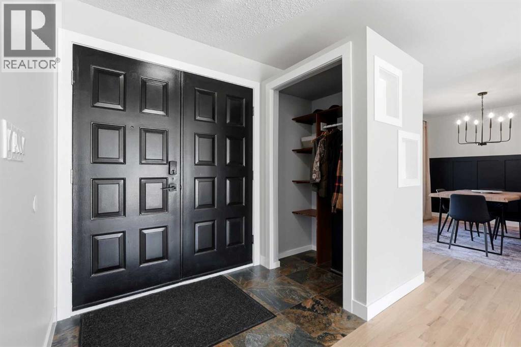 25 Clark Crescent Property Photo 2