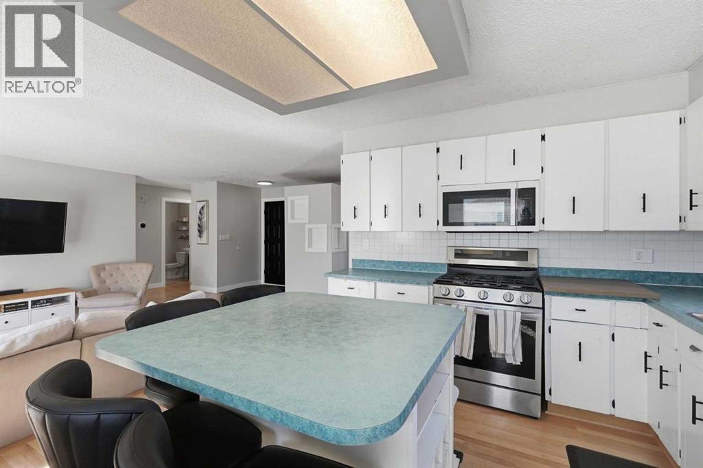 25 Clark Crescent Property Photo 6