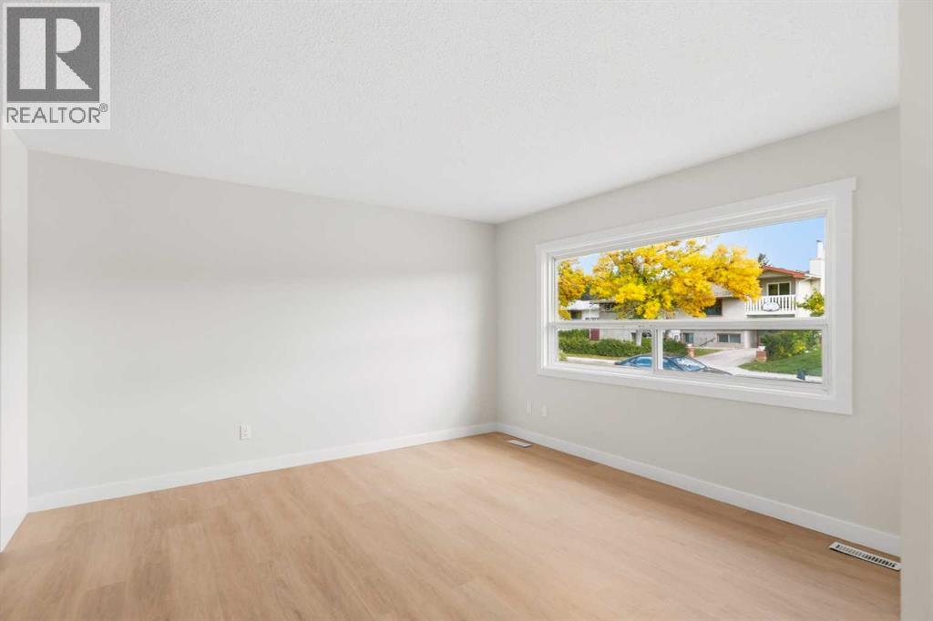 907 / 909 16 Street Ne Property Photo 6