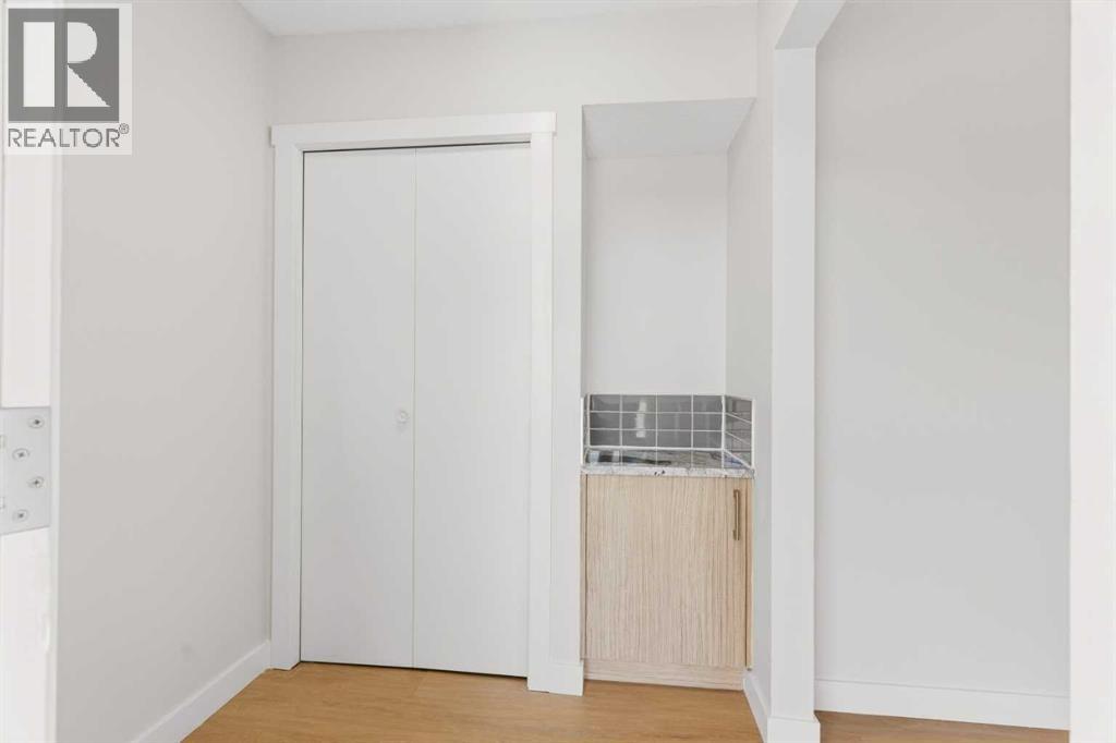 907 / 909 16 Street Ne Property Photo 7