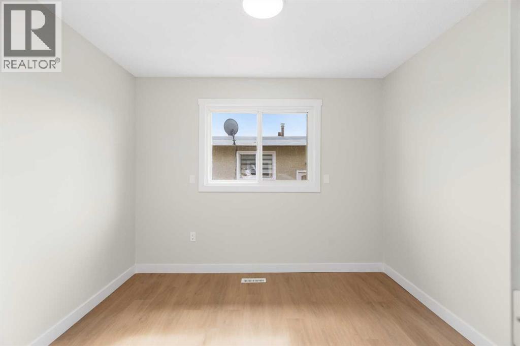 907 / 909 16 Street Ne Property Photo 13