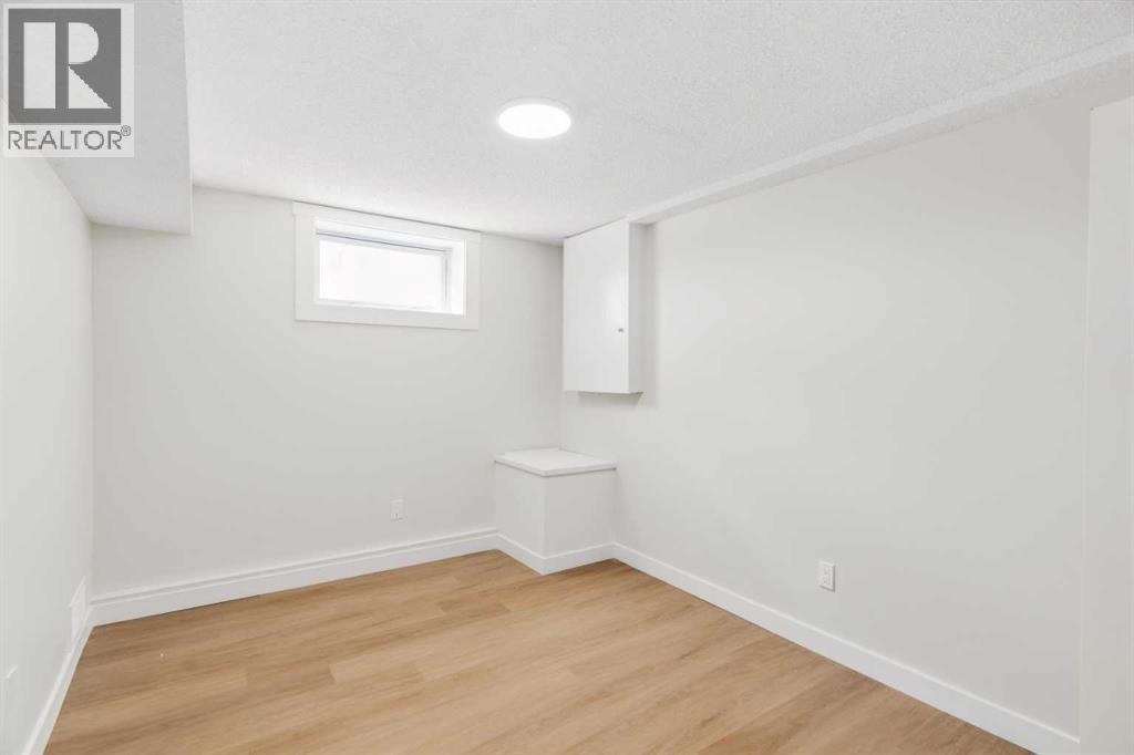 907 / 909 16 Street Ne Property Photo 21
