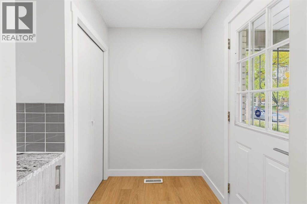 907 / 909 16 Street Ne Property Photo 31