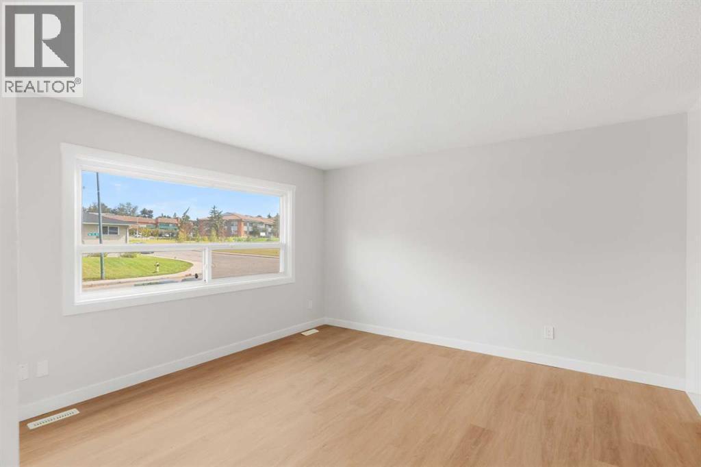 907 / 909 16 Street Ne Property Photo 32