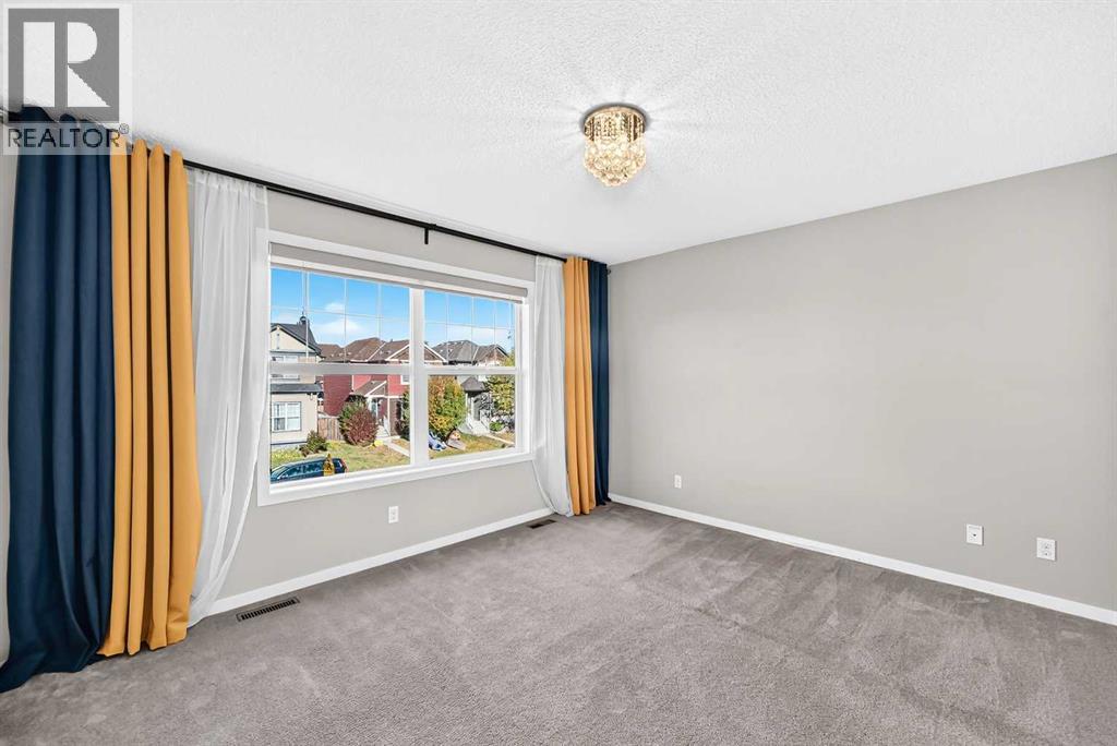 256 Autumn Green Se Property Photo 24
