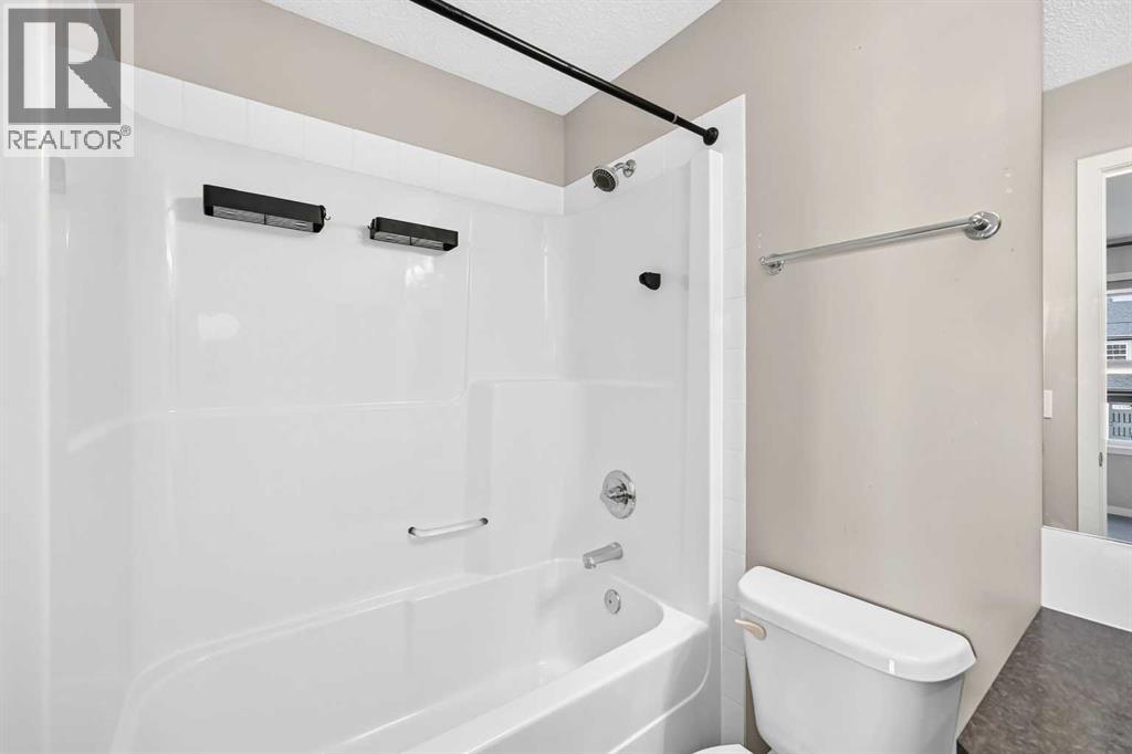256 Autumn Green Se Property Photo 28