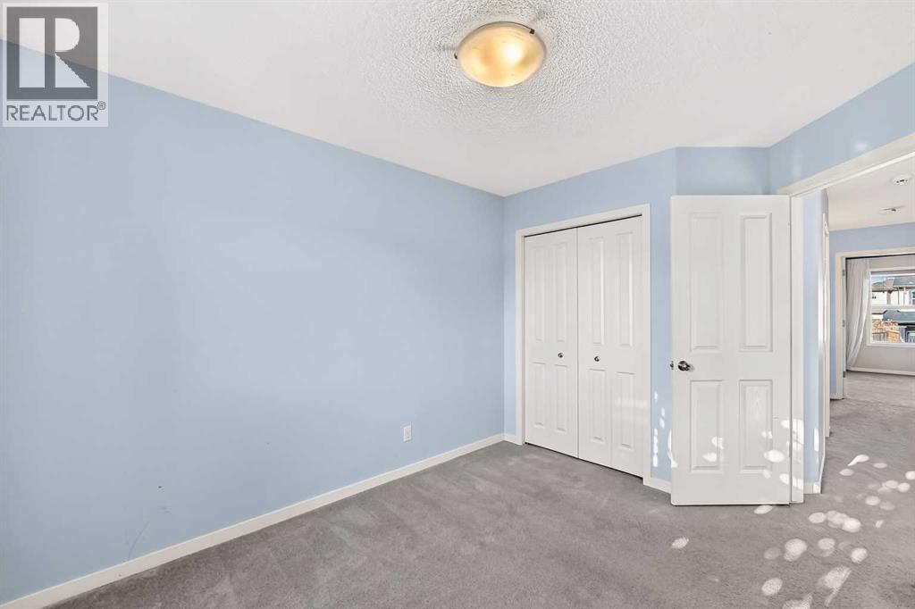 256 Autumn Green Se Property Photo 33