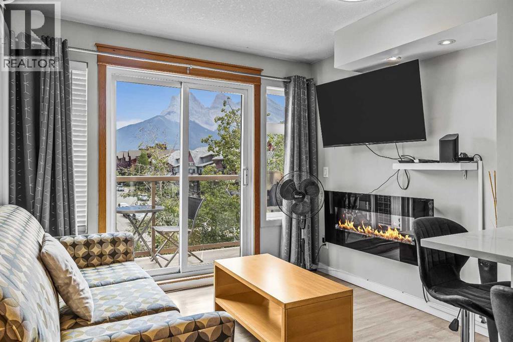 160 Kananaskis Way Property Photo 2