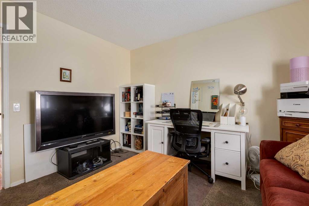 142 Springbank Crescent Sw Property Photo 31