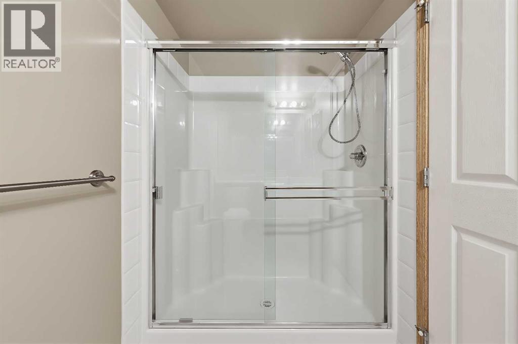 380 Marina Drive Property Photo 14