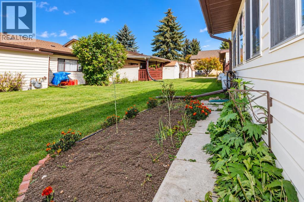 4240 46a Ave Crescent Property Photo 32