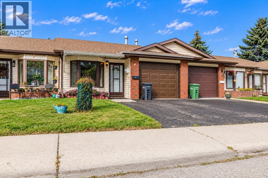 4240 46a Ave Crescent Property Photo 34