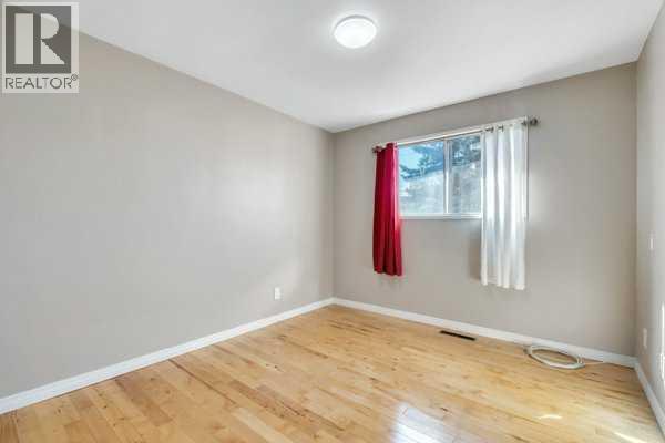 3103a 38 Street Sw Property Photo 14