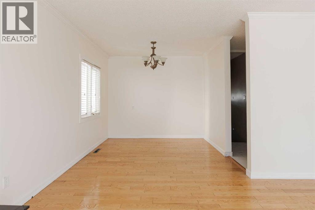 32 Moberly Crescent Property Photo 12