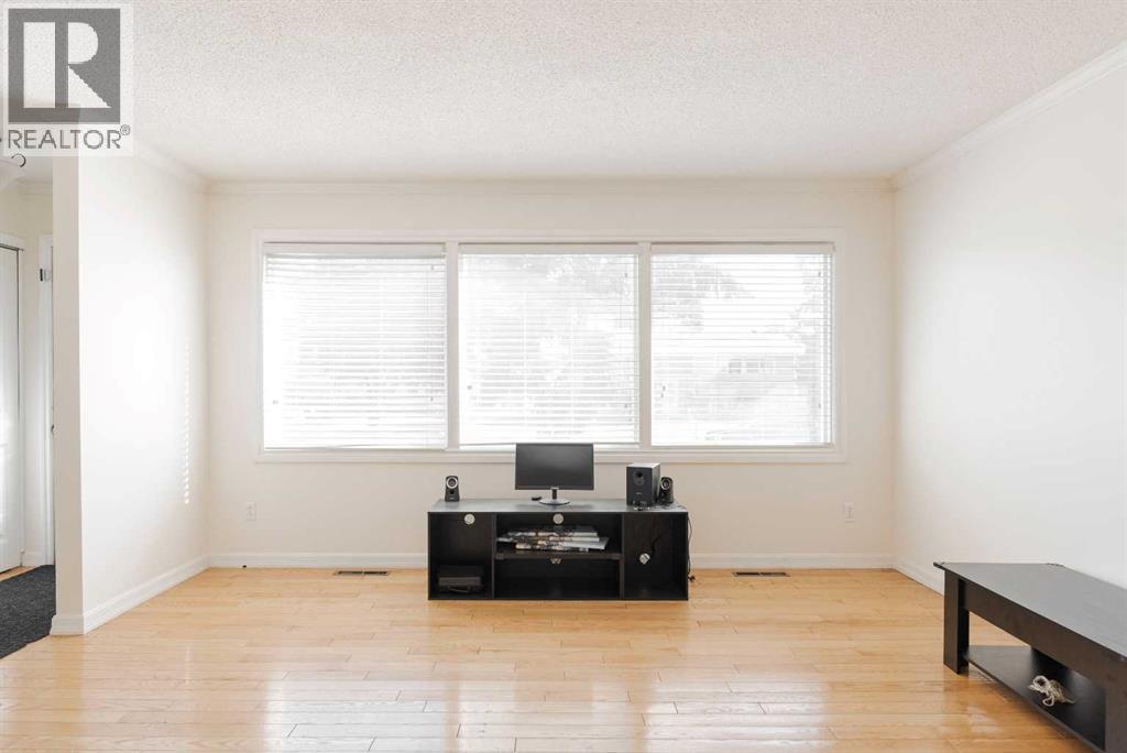 32 Moberly Crescent Property Photo 17