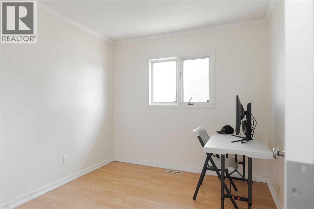 32 Moberly Crescent Property Photo 20