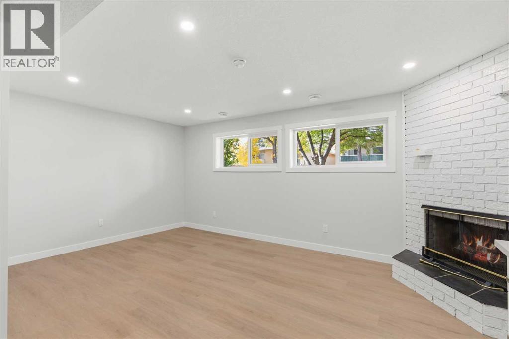 30 / 32 Dalton Bay Nw Property Photo 22