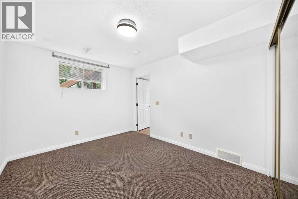 111 Arbour Stone Crescent Nw Property Photo 37
