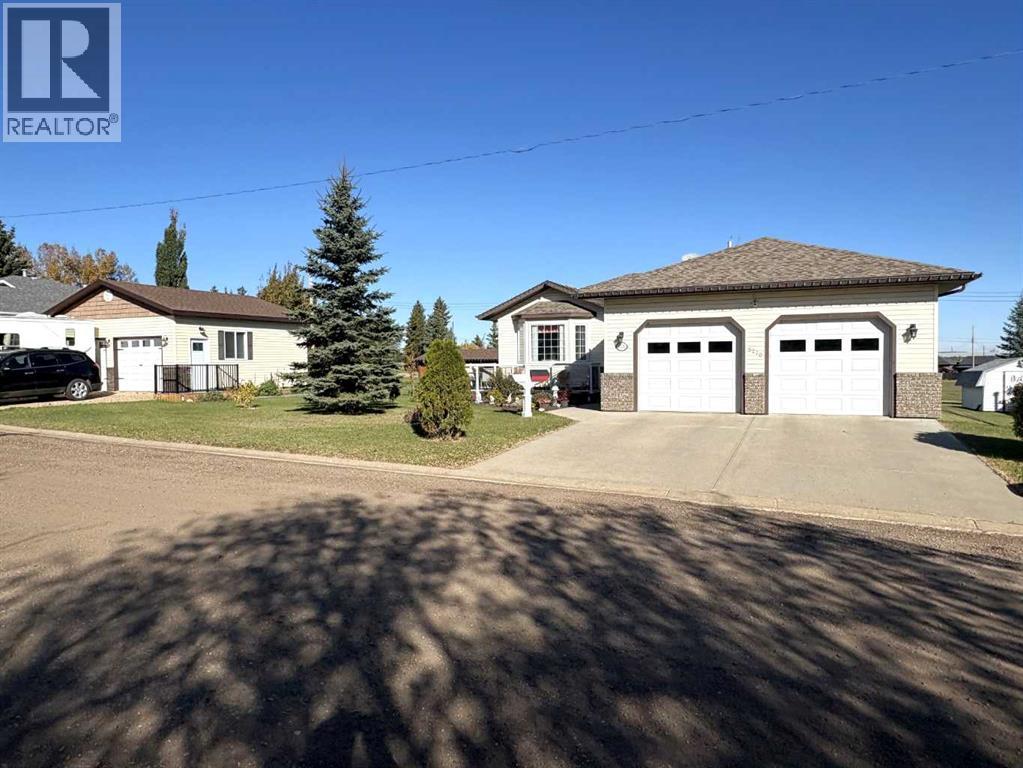 5220 48 Avenue Property Photo 2