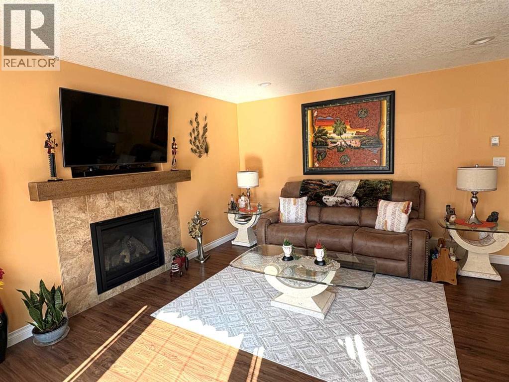 5220 48 Avenue Property Photo 13