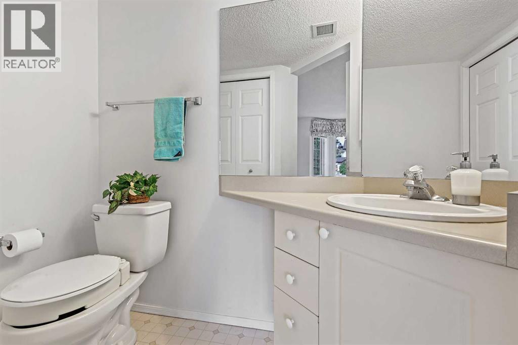 1206 Sienna Park Green Sw Property Photo 14