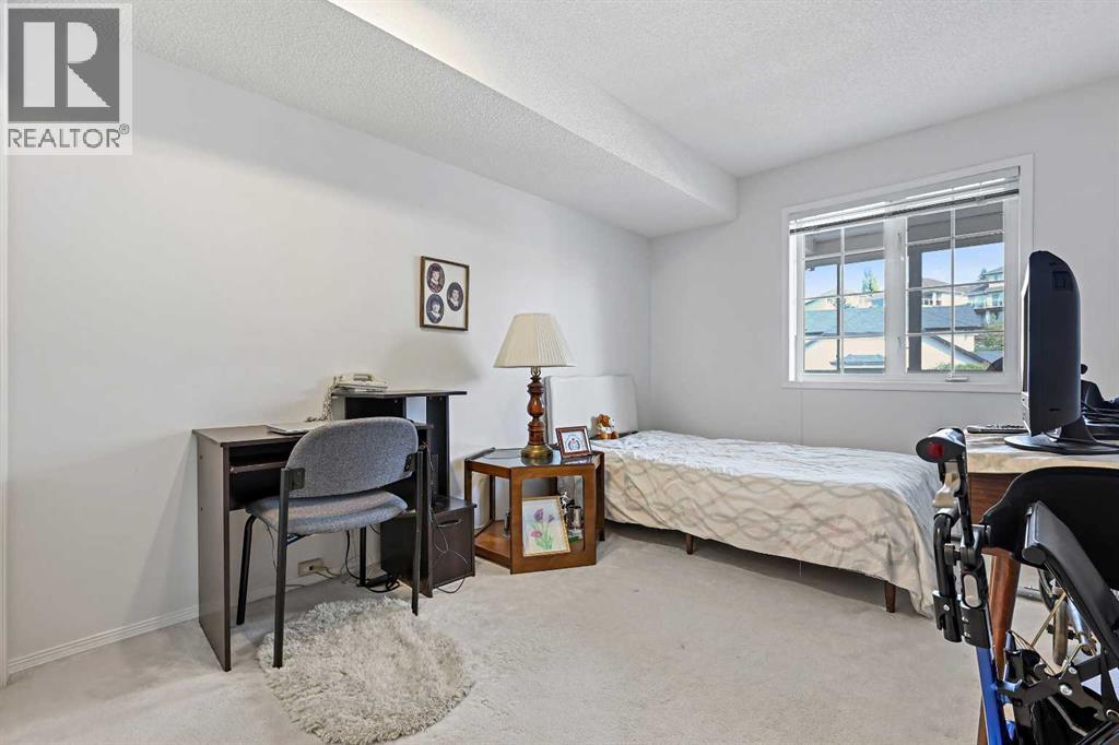 1206 Sienna Park Green Sw Property Photo 15