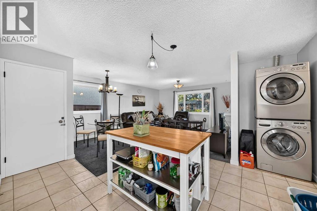 10647 Shillington Crescent Sw Property Photo 11