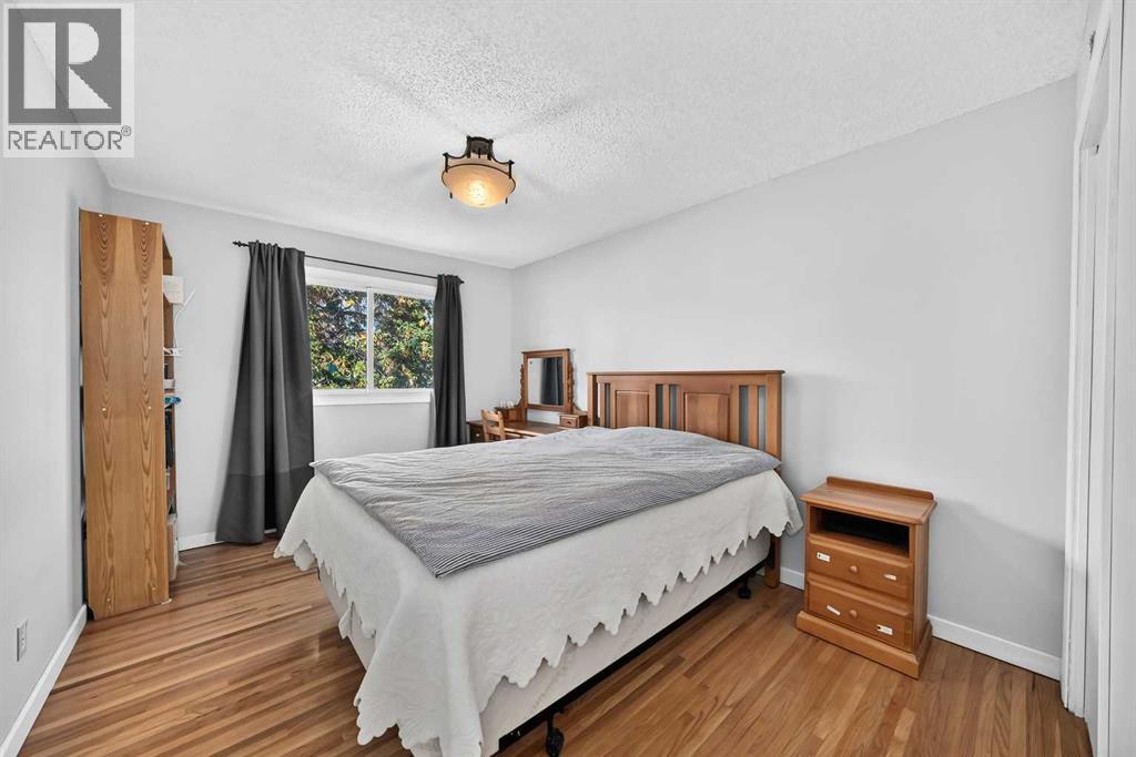 10647 Shillington Crescent Sw Property Photo 19