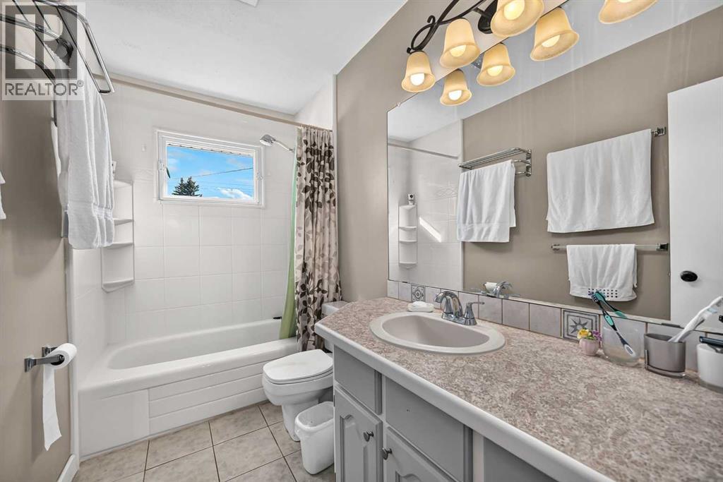 10647 Shillington Crescent Sw Property Photo 26